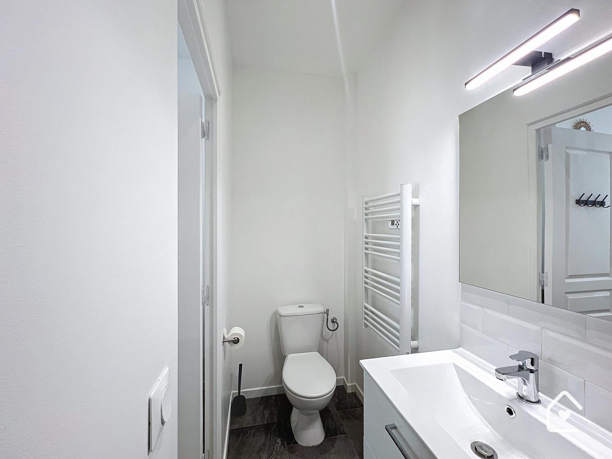 Studios - 1 Min Gare Chatellerault - Entree Autonome - Buitenkant foto